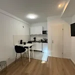 Modern City Apartment, Just 5 Minutes To Downtown