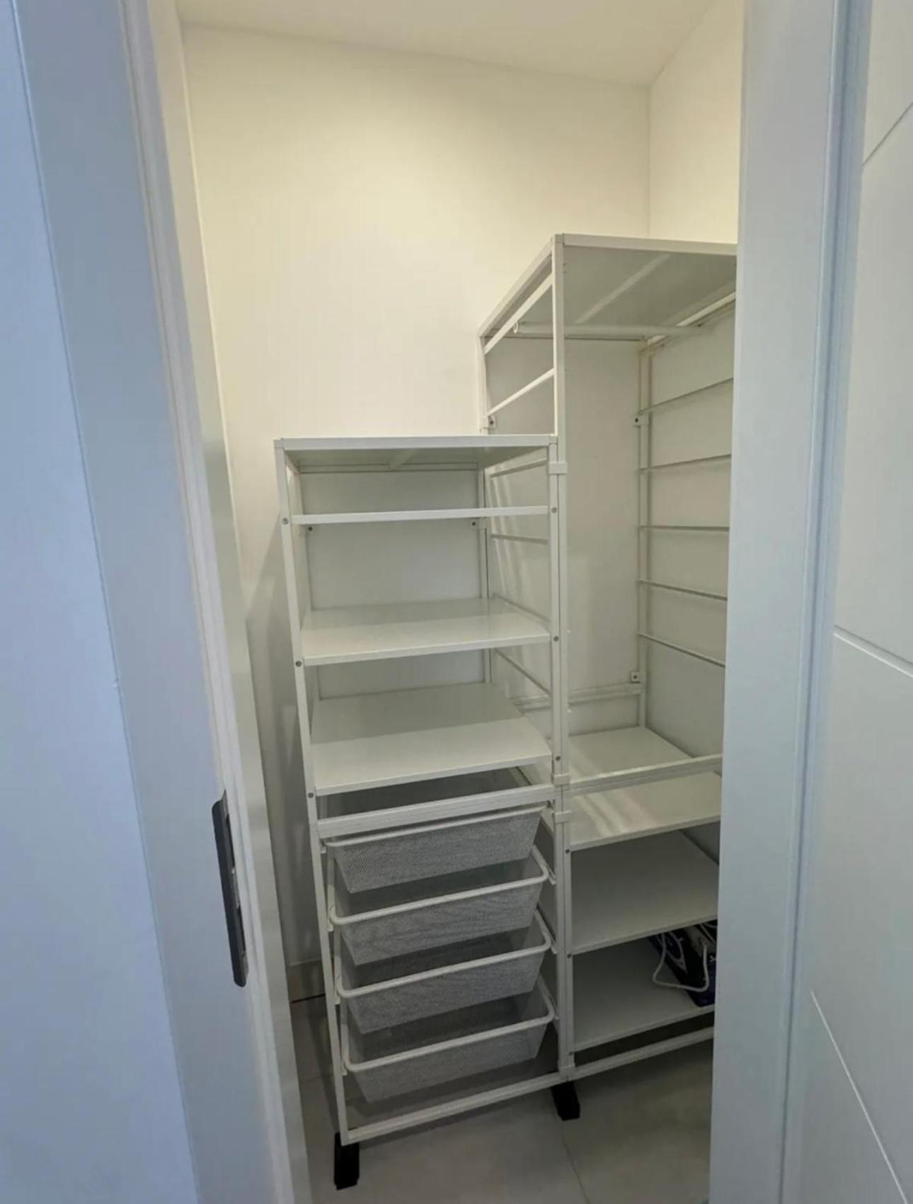 Modern Apartment, Just 5 Minutes To Downtown